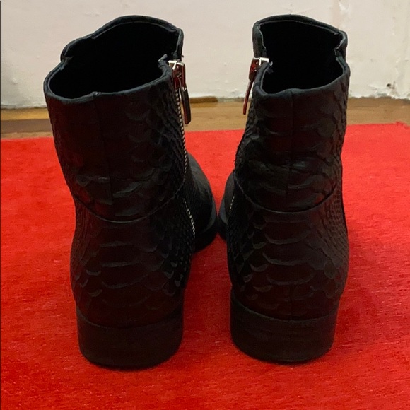 Leather snakeskin booties - Picture 3 of 4
